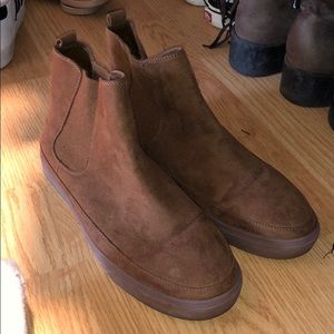 NINE WEST CHELSEA BOOTS